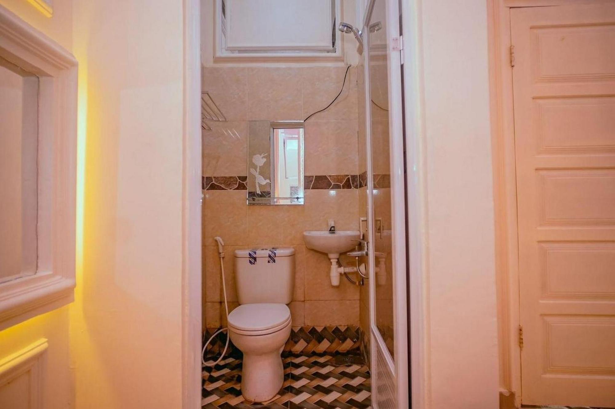 The One Hotel Gorontalo Mitra Reddoorz Telaga Buitenkant foto